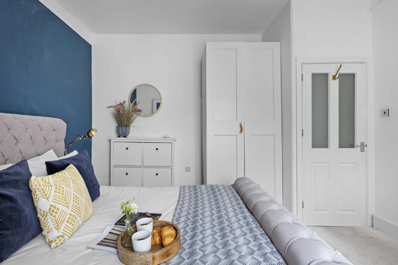 Flat 2 Fairfax Place - Modern Stylish Flat With Plenty Of Charm In Holiday home Dartmouth