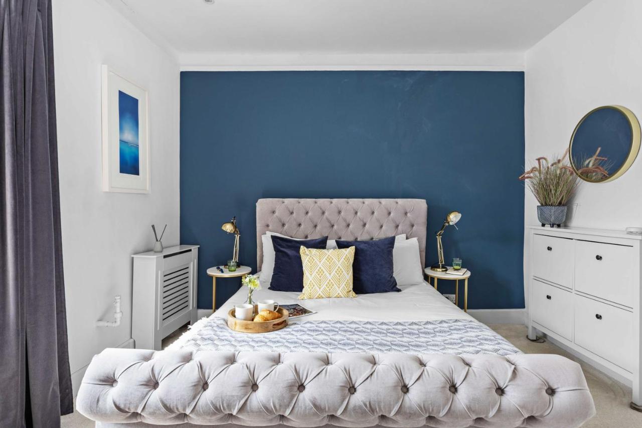 Flat 2 Fairfax Place - Modern Stylish Flat With Plenty Of Charm In Holiday home *