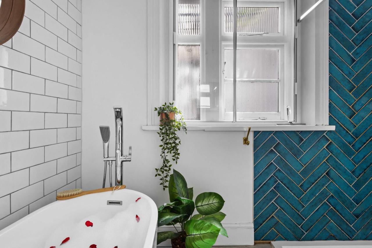 Flat 2 Fairfax Place - Modern Stylish Flat With Plenty Of Charm In *